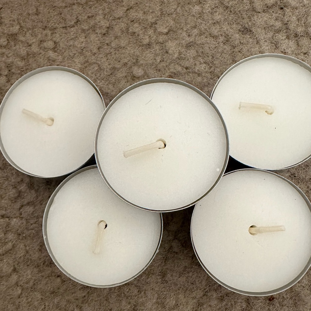Himalayan Salt Candle Holder with 5 Tealight Candles Included - Picture 8 of 8